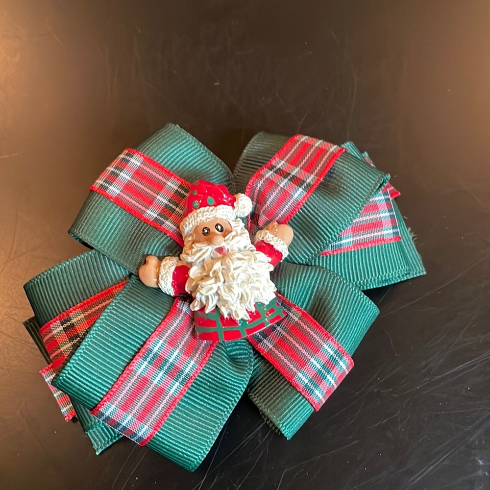 New holiday hair bow-Santa Claus-green and plaid-so cute!